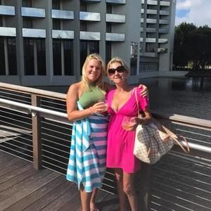 Meet your Posher, Andrea